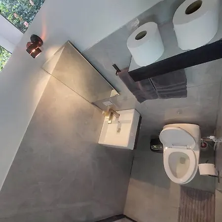 Villa Tel Aviv - New Private Suite & Kitchen Walk To Playa Chiquita Cocles Exterior photo